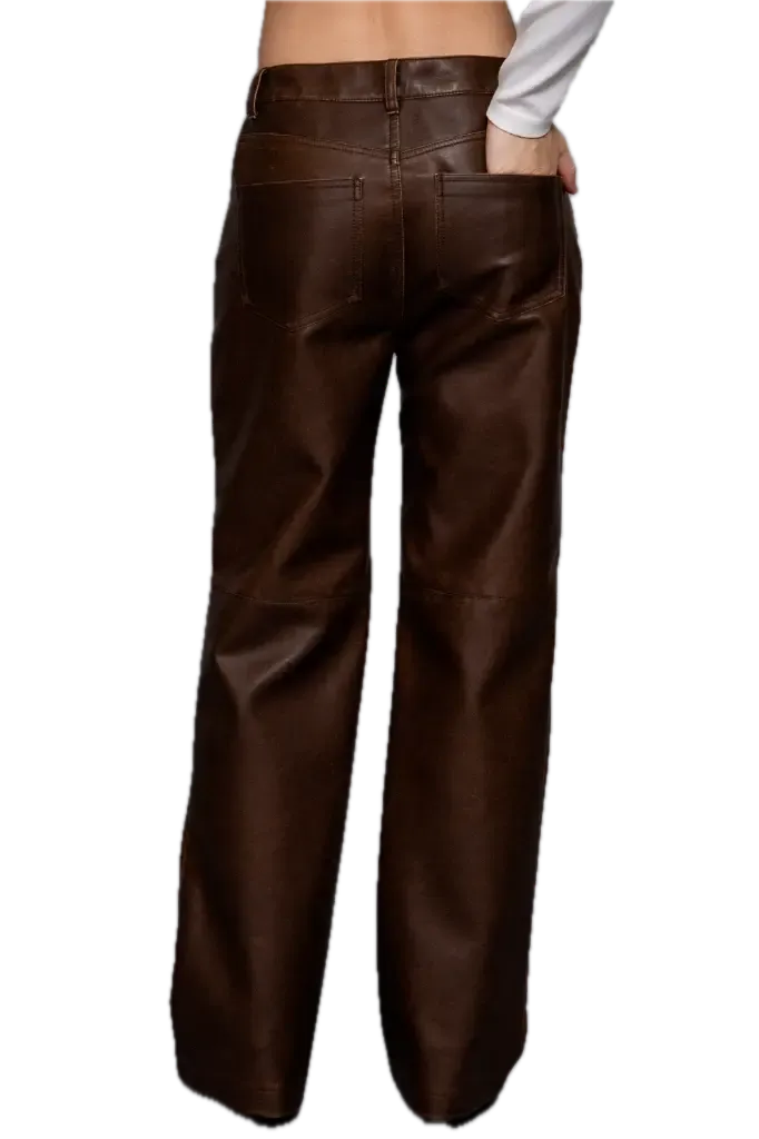 P14585HAZELNUT_4 Background Removed.webp