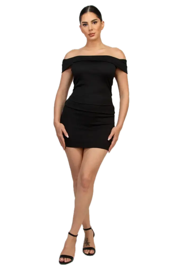 Folded Off-Shoulder Elastic Crop Top (Black, S)